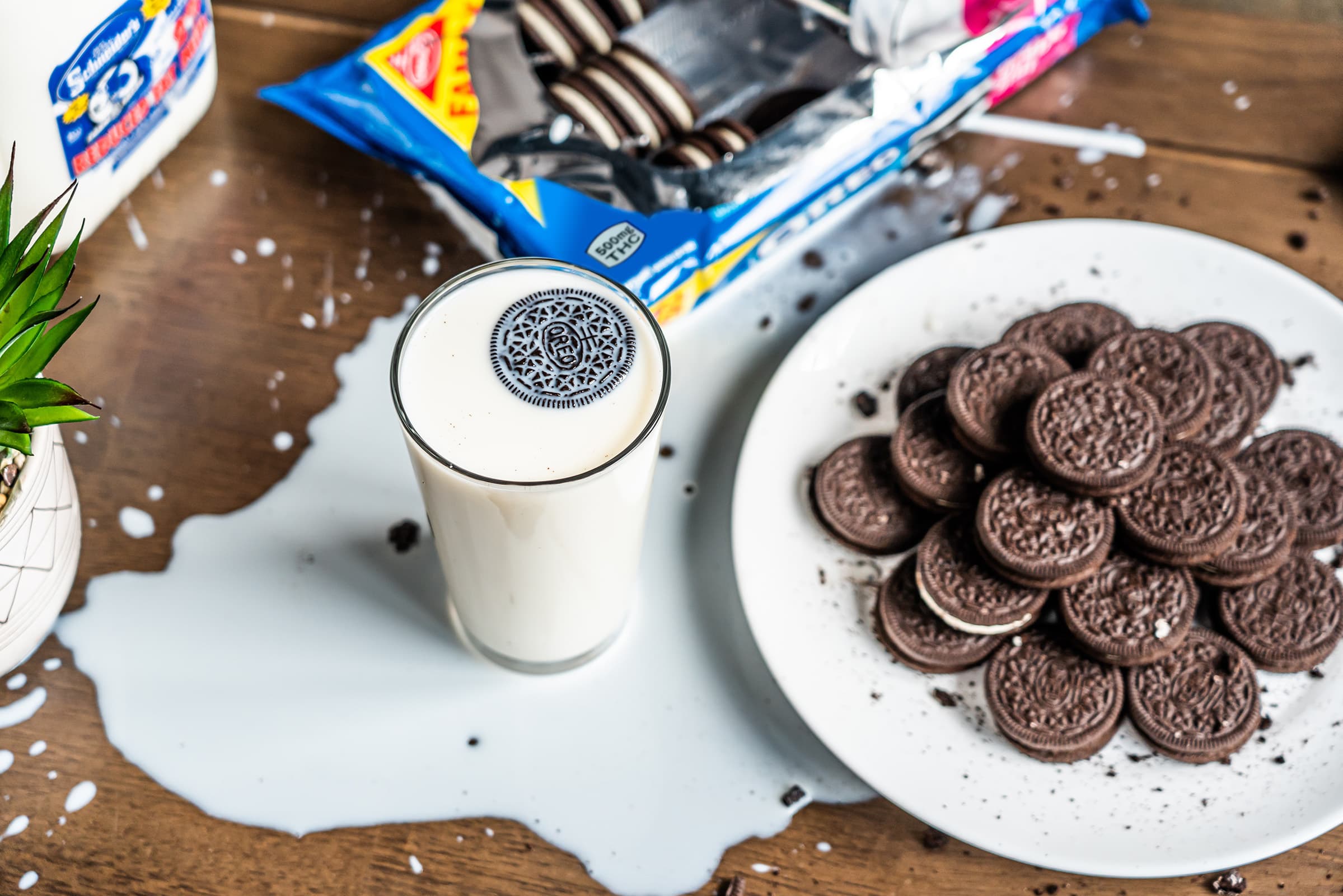 cookies and milk