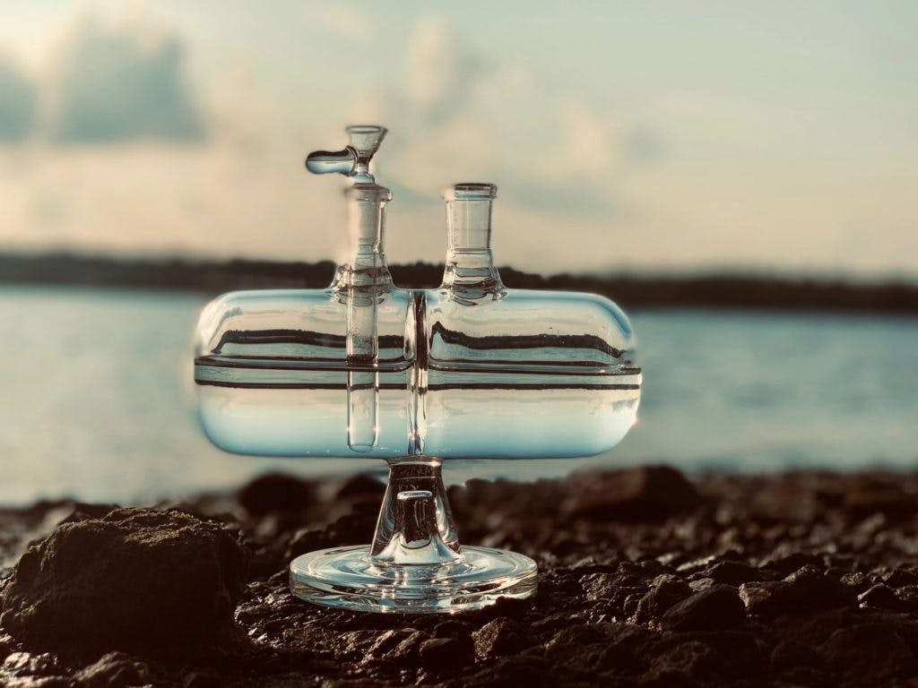 Jinni Pipe Gravity Bong, by Inifity Waterfall